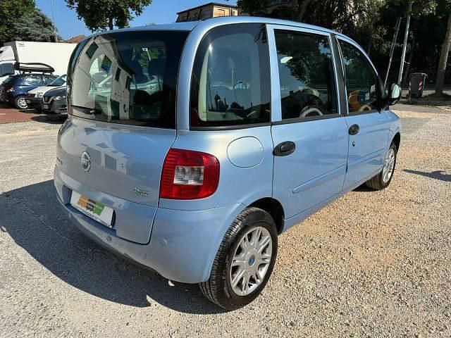 Usata Fiat Multipla Dynamic 103 CV (75 kW) 2005 Blu Monovolume