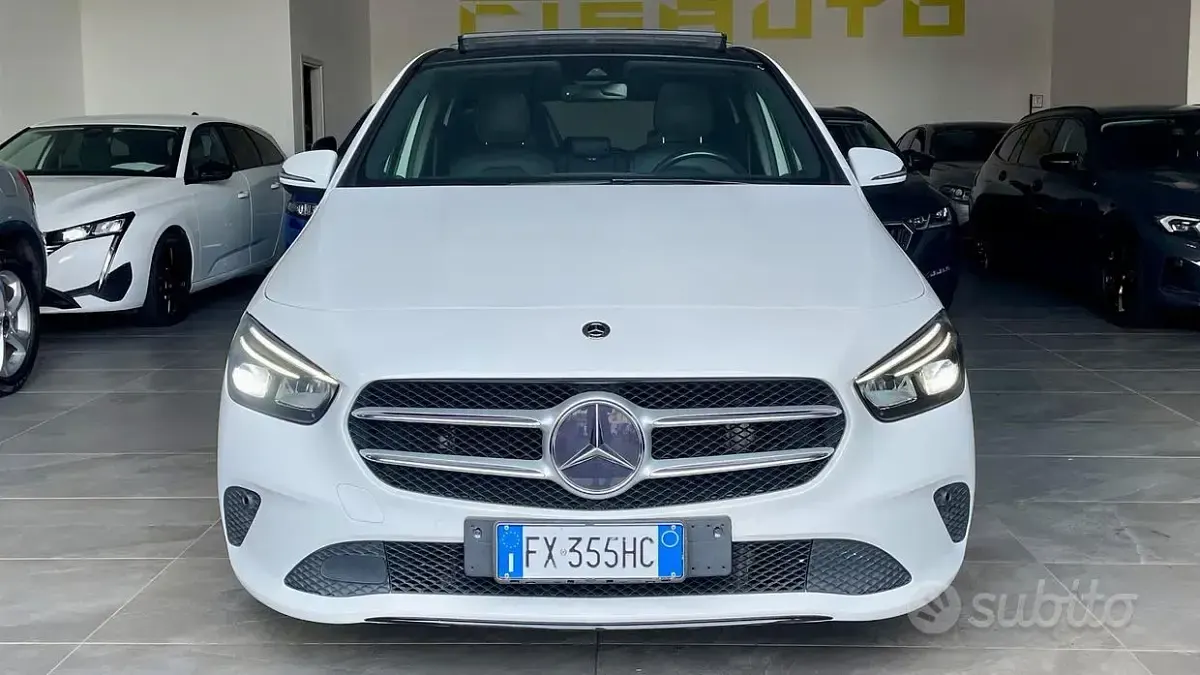 Usata Mercedes B180 Premium 116 CV (85 kW) 2019 Bianco Utilitaria