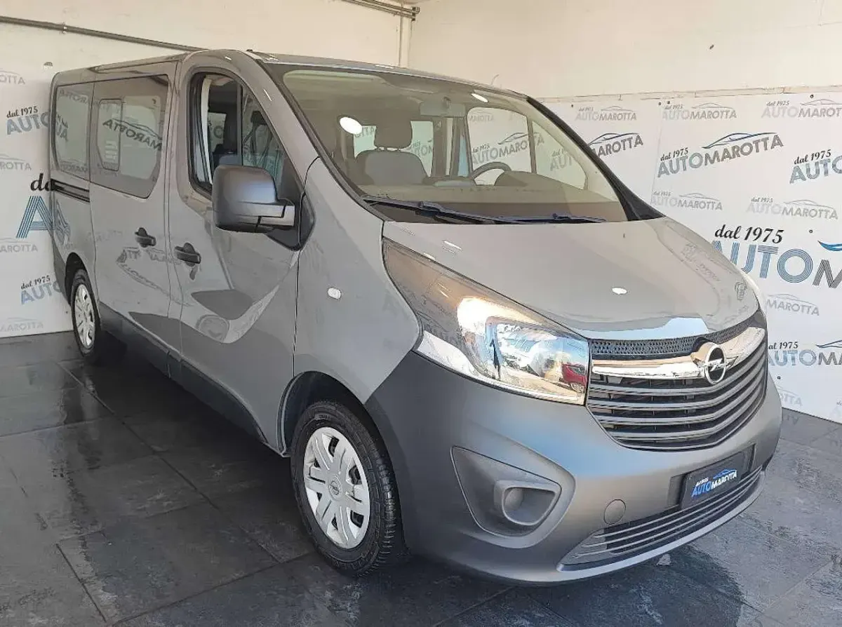 Usata Opel Vivaro S 125 CV (91 kW) 2017 Grigio(met.) Monovolume