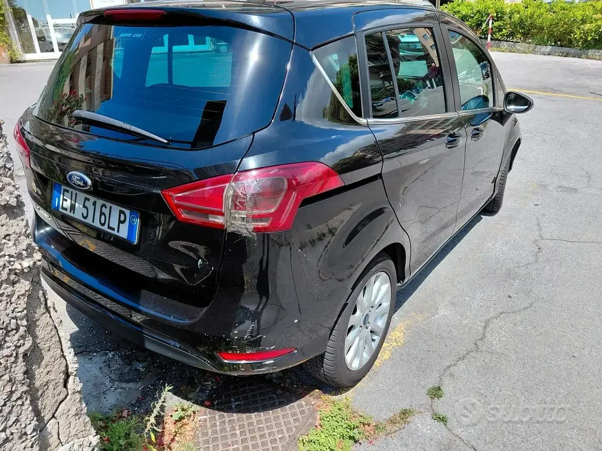 Usata Ford B-MAX 75 CV (55 kW) 2014 Nero Monovolume