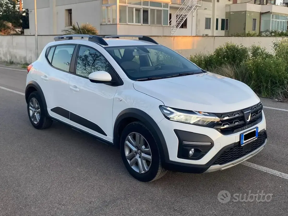 Usata Dacia Sandero Comfort 101 CV (74 kW) 2021 Bianco Berlina
