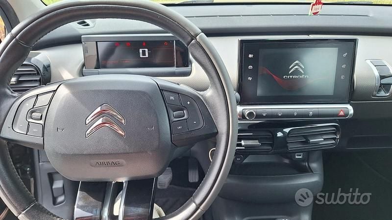 Usata Citroën C4 Cactus 82 CV (60 kW) 2016 Nero Utilitaria