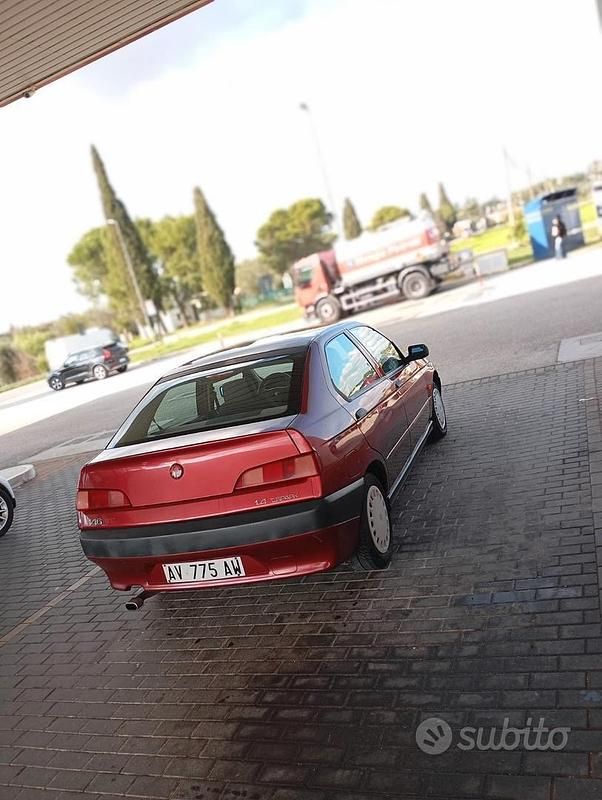 Rosso Usata 1997 Alfa Romeo 146 Due volumi | 2500 € - Immagine 1/4