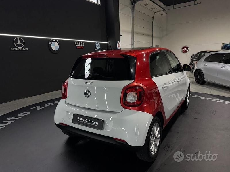 Usata Smart ForFour Passion 71 CV (52 kW) 2015 Bianco Utilitaria