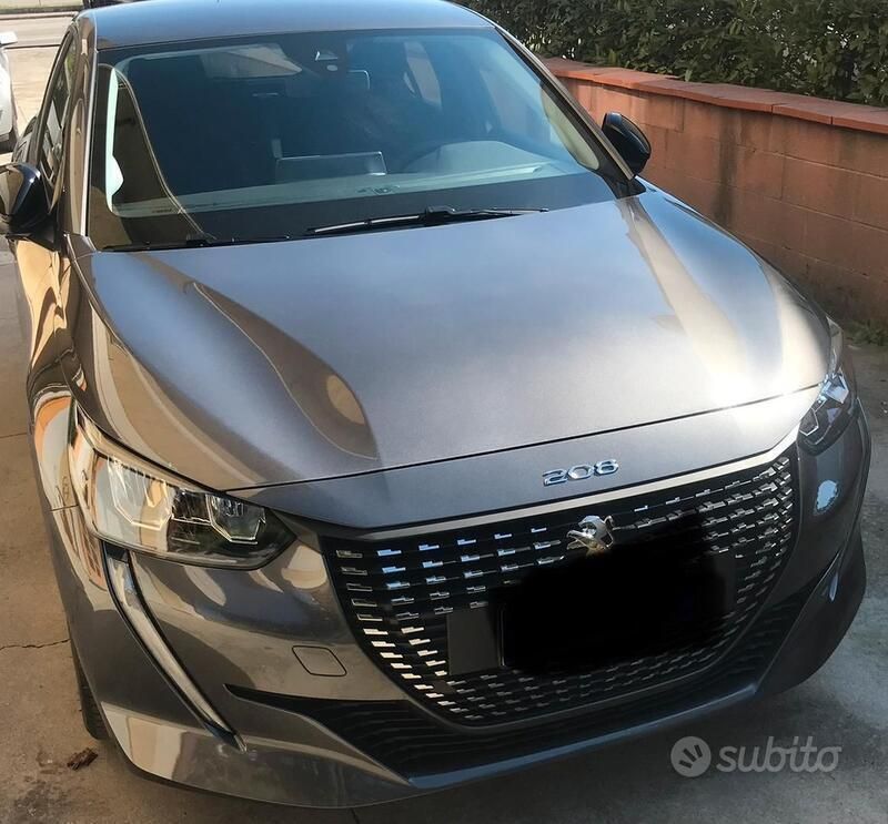 Usata Peugeot 208 102 CV (75 kW) 2022 Grigio Utilitaria