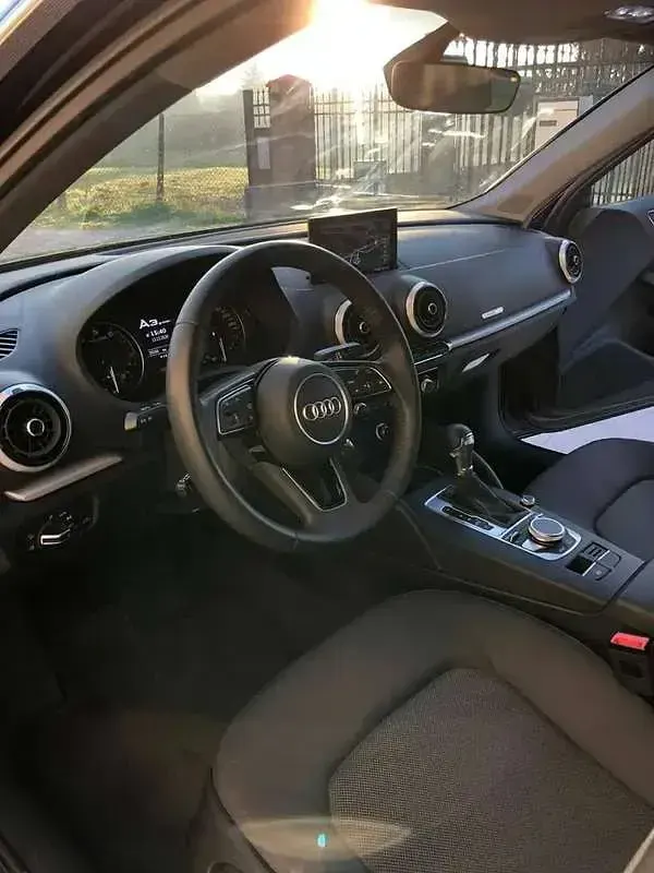 Usata Audi A3 Admired 131 CV (96 kW) 2019 Nero Berlina
