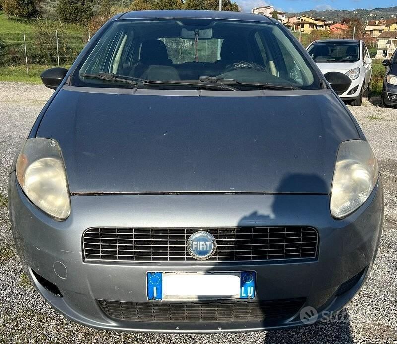 Usata Fiat Grande Punto 65 CV (47 kW) 2007 Grigio Utilitaria