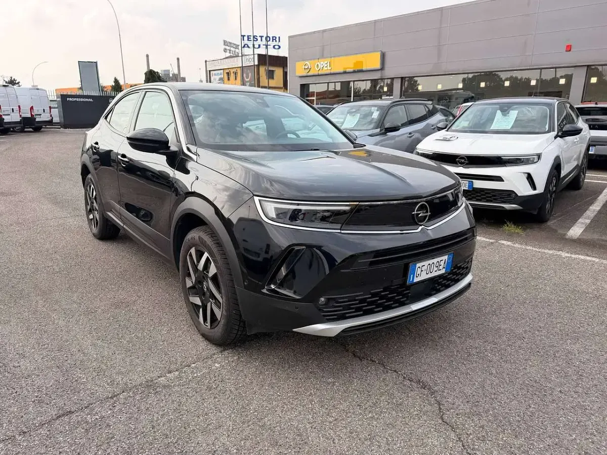 Usata Opel Mokka Elegance 101 CV (74 kW) 2021 Nero SUV