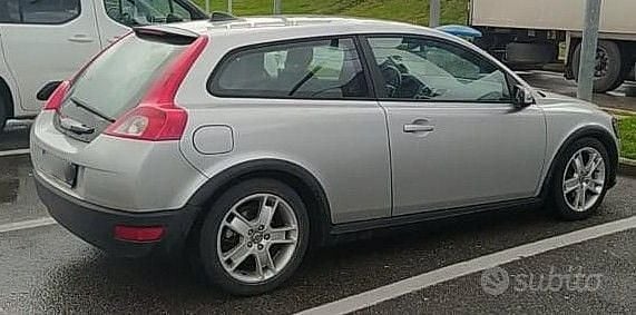 Usata Volvo C30 136 CV (100 kW) 2008 Grigio Utilitaria