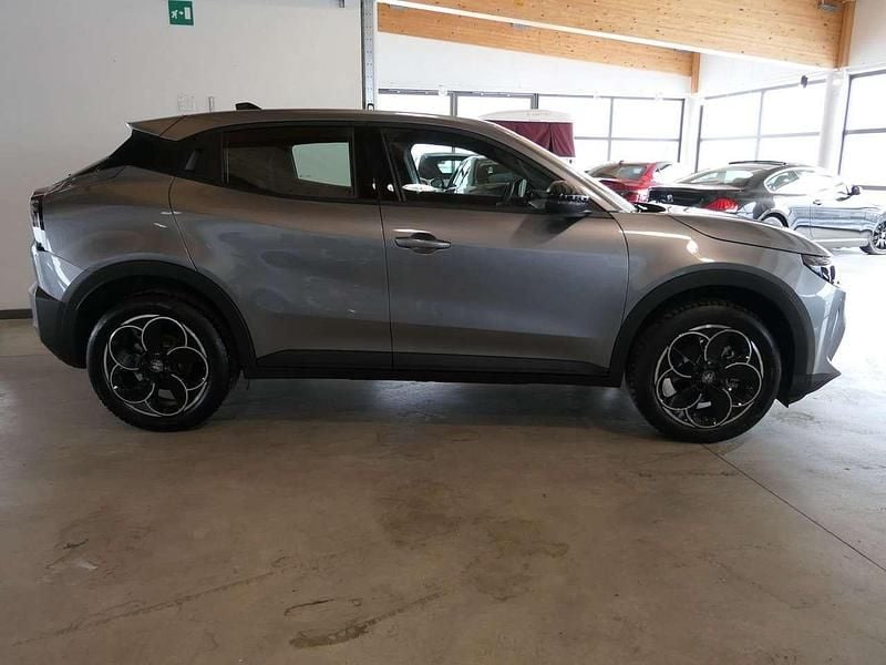 Usata Alfa Romeo Junior 114 kW (156 CV) 2026 Grigio SUV