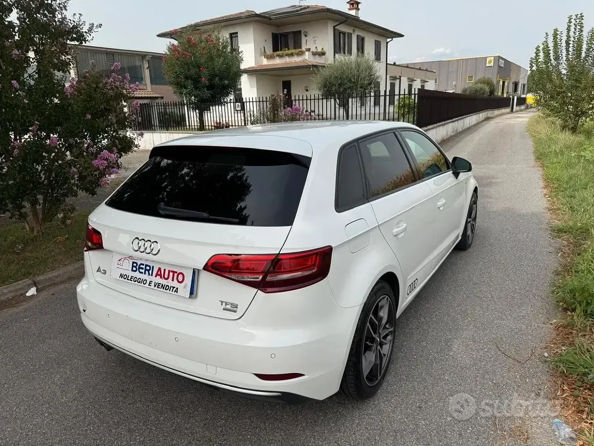 Usata Audi A3 S-Line 150 CV (110 kW) 2016 Bianco Berlina