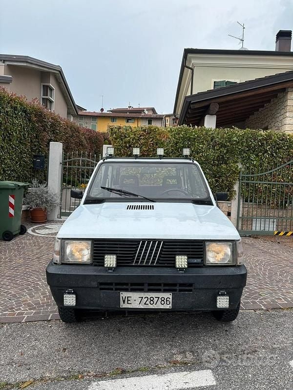 Usata Fiat Panda 4x4 50 CV (36 kW) 1988 Utilitaria