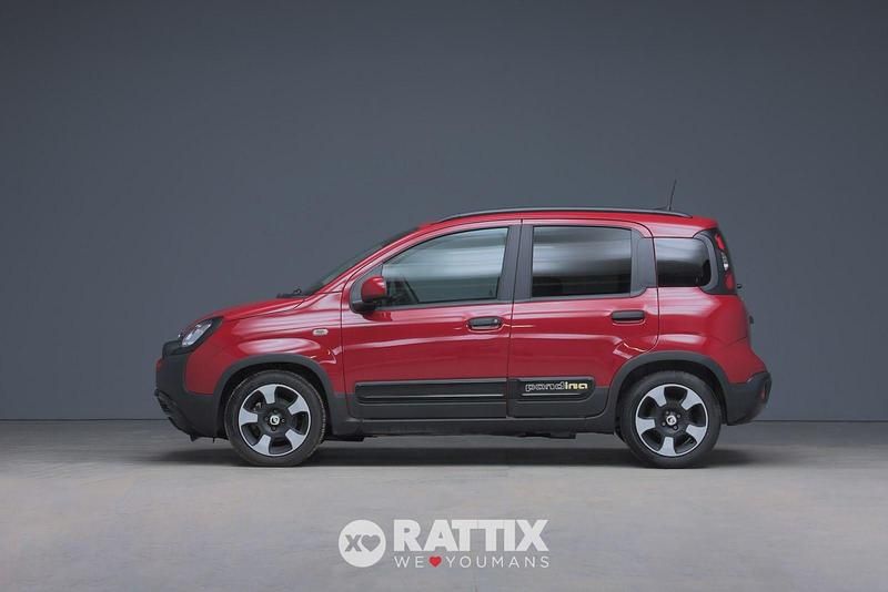 Rosso passione pastello Usata 2025 Fiat Panda Cross Cross Due volumi | 11.700 € (Super prezzo) - Immagine 1/4