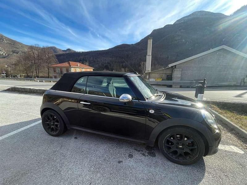 Usata Mini Cooper D Cabriolet 111 CV (81 kW) 2012 Nero Cabrio