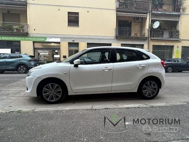 Usata Suzuki Baleno 90 CV (66 kW) 2019 Bianco Utilitaria