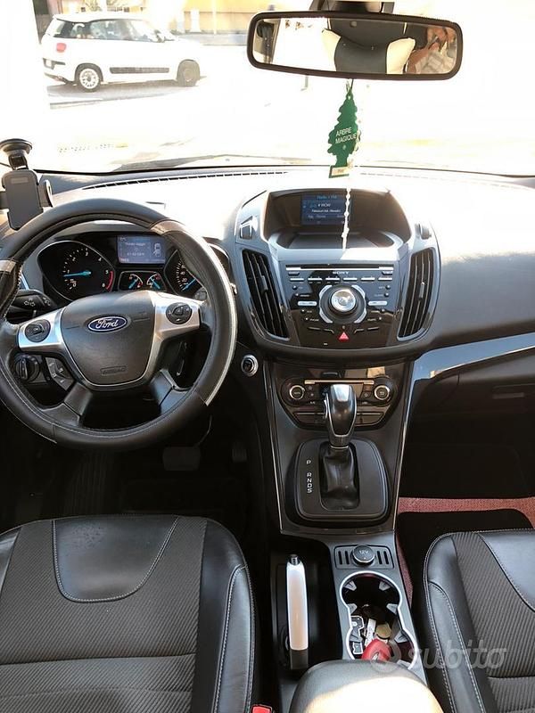 Usata Ford Kuga 150 CV (110 kW) 2015 Bianco SUV