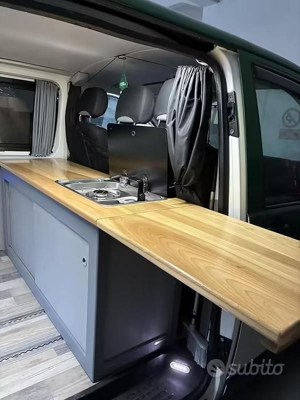 Usado VW T5 102 HP (75 kW) 2006 Van