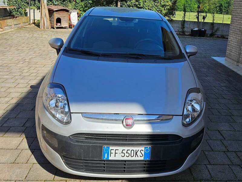 Usato 2020 Fiat Grande Punto 1.2 Benzin 69 CV (8.000 €)