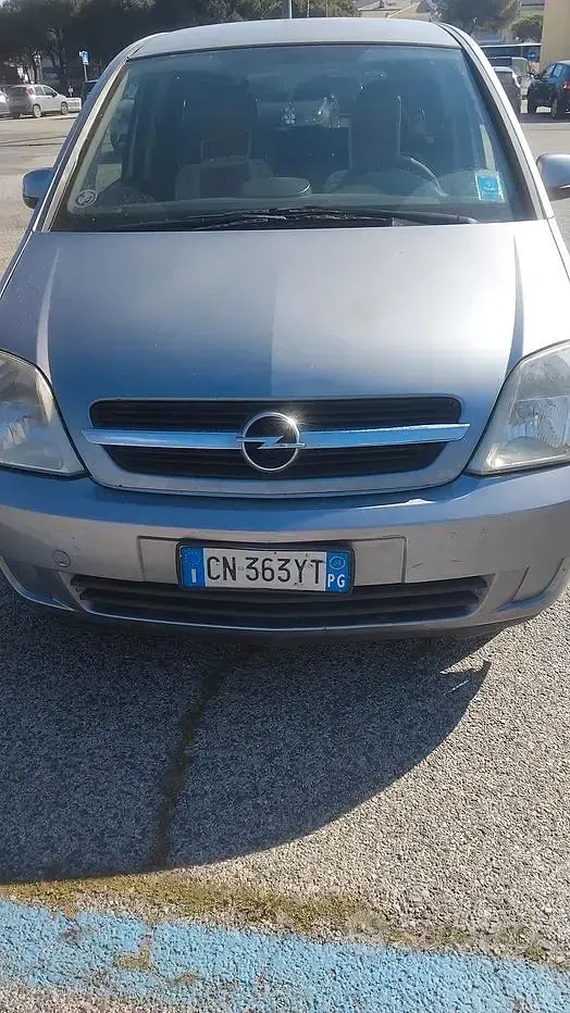 Usata Opel Meriva 101 CV (74 kW) 2004 Monovolume