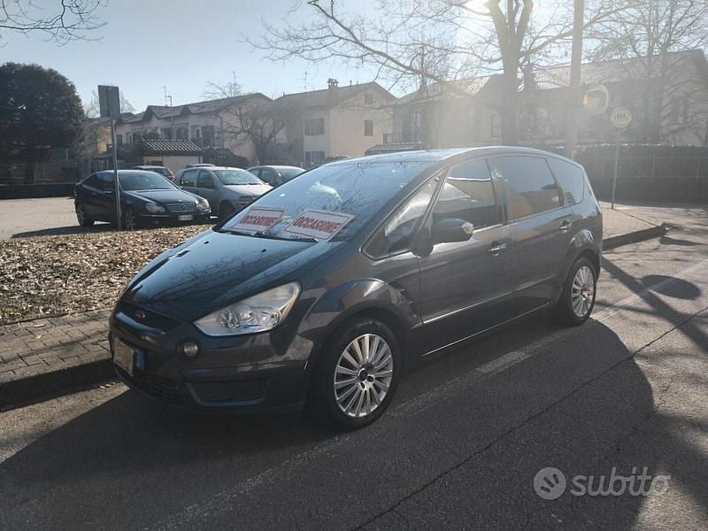 Usata Ford S-MAX Titanium 175 CV (128 kW) 2009 Nero Monovolume