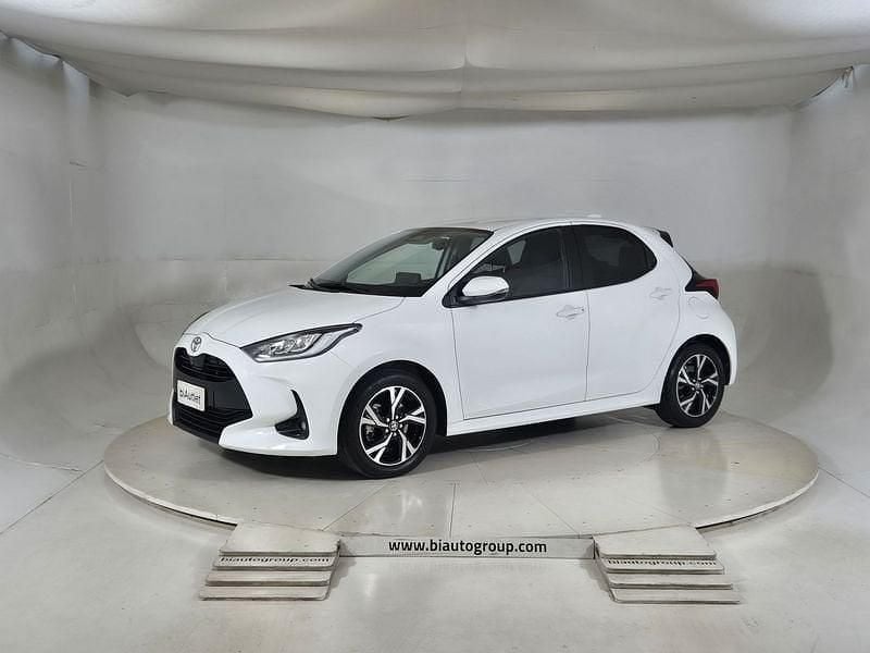 Usata Toyota Yaris Hybrid Trend 116 CV (85 kW) 2024 Bianco Utilitaria