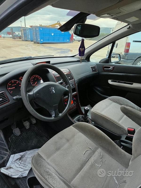 Usata Peugeot 307 88 CV (64 kW) 2010 Grigio Station wagon