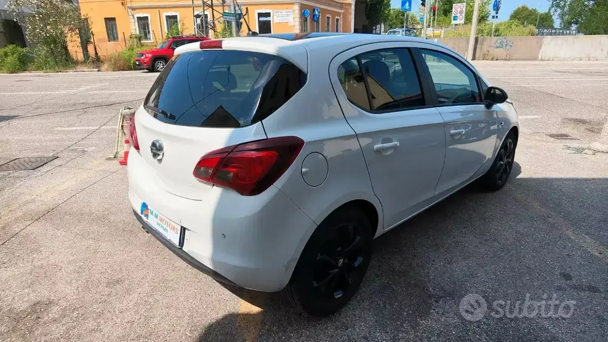 Usata Opel Corsa 70 CV (51 kW) 2019 Bianco Utilitaria