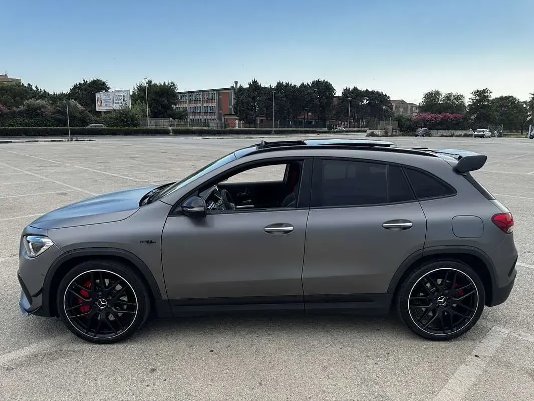 Usata Mercedes GLA45 AMG AMG 421 CV (309 kW) 2022 Grigio SUV