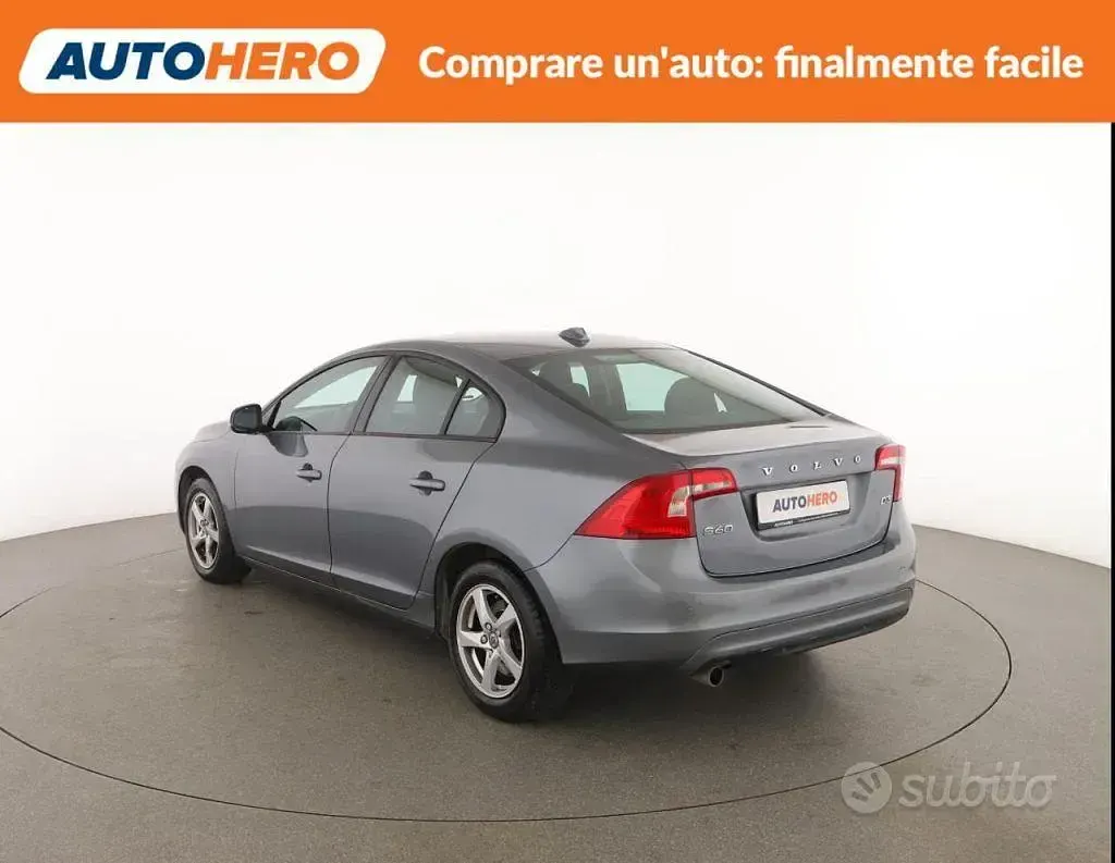 Usata Volvo S60 150 CV (110 kW) 2017 Grigio Berlina