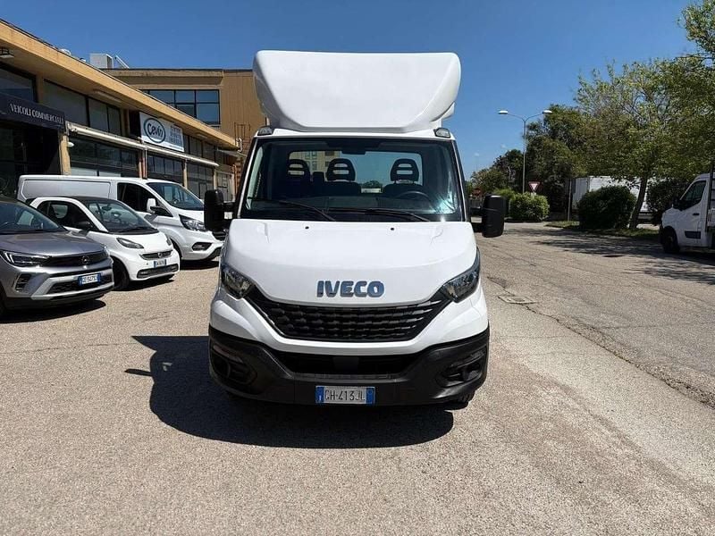 Usata Iveco Daily 136 CV (100 kW) 2021 Bianco Furgone