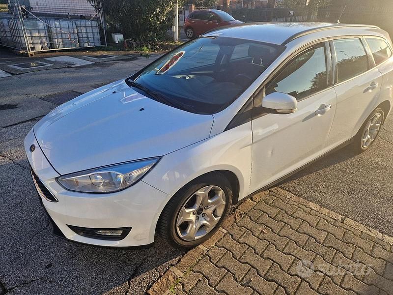 Käytetty Ford Focus S 120 HP (88 kW) 2018 Valkoinen Farmari