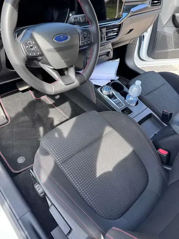 Usata Ford Focus ST-Line 116 CV (85 kW) 2023 Bianco Berlina