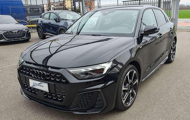 Usata Audi A1 S-Line 116 CV (85 kW) 2025 Nero met SUV