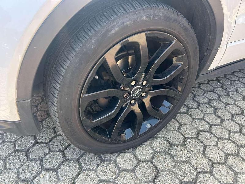 Usata Land Rover Range Rover evoque 190 CV (139 kW) 2015 Bianco tetto bordeaux SUV