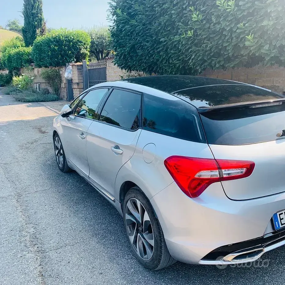 Usata Citroën DS5 Sport Chic 163 CV (119 kW) 2012 Grigio Utilitaria