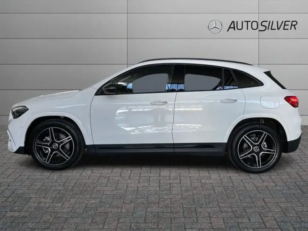 Nuova Mercedes GLA200 Advanced Plus 150 CV (110 kW) 2025 Bianco / pastello SUV