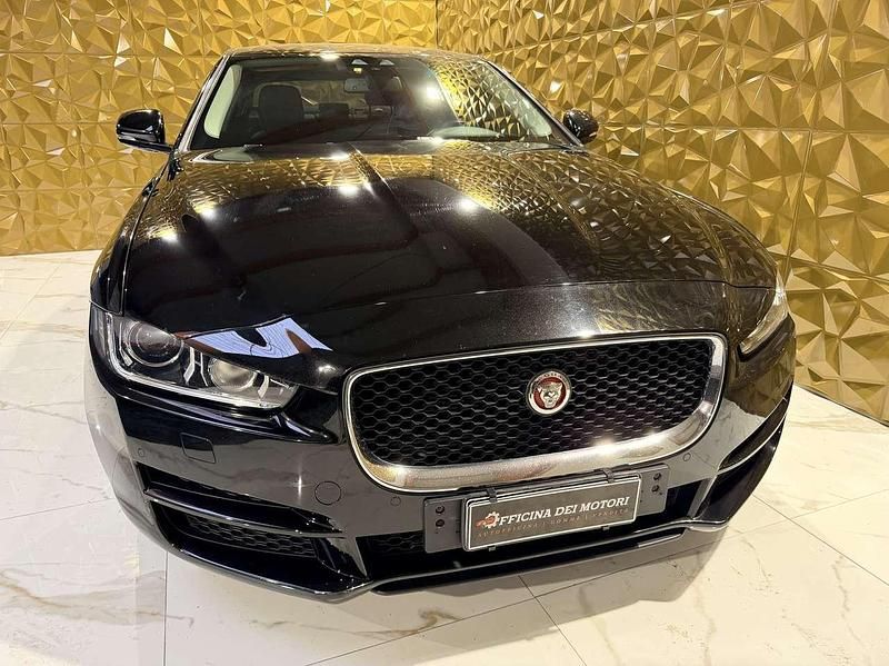 Usata Jaguar XE Prestige 179 CV (131 kW) 2016 Nero Berlina