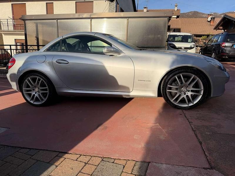 Usata Mercedes SLK200 163 CV (119 kW) 2008 Argento Cabrio