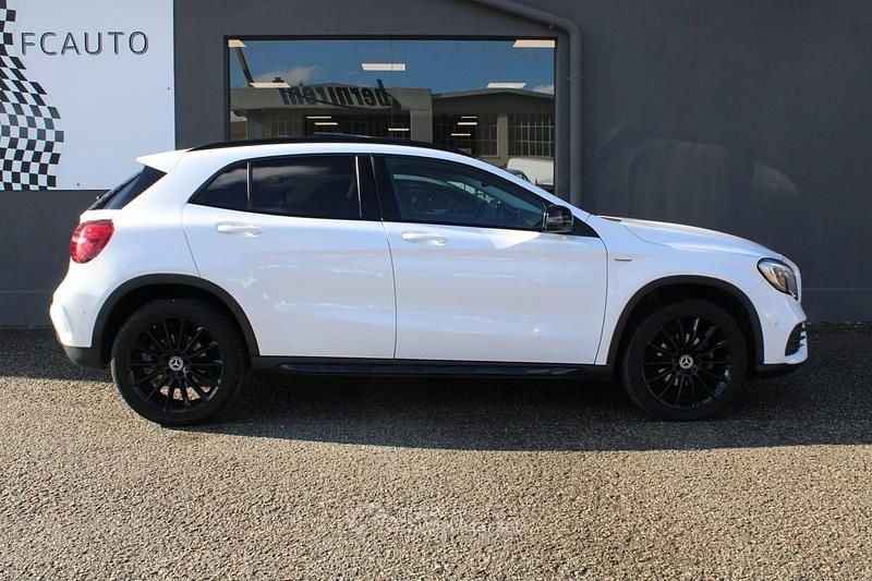 Usata Mercedes GLA200 Premium 136 CV (100 kW) 2019 Bianco SUV