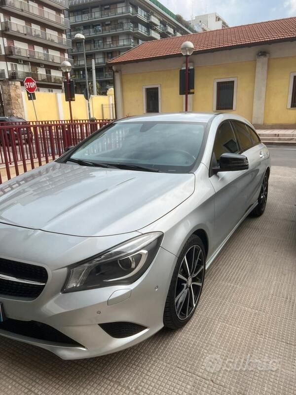 Usata Mercedes CLA200 136 CV (100 kW) 2016 Grigio Station wagon