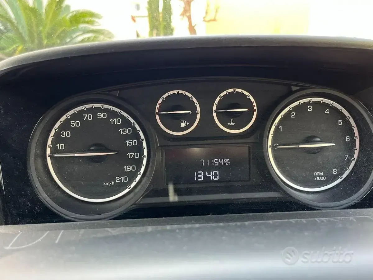 Usata Lancia Ypsilon 85 CV (62 kW) 2013 Bianco Utilitaria