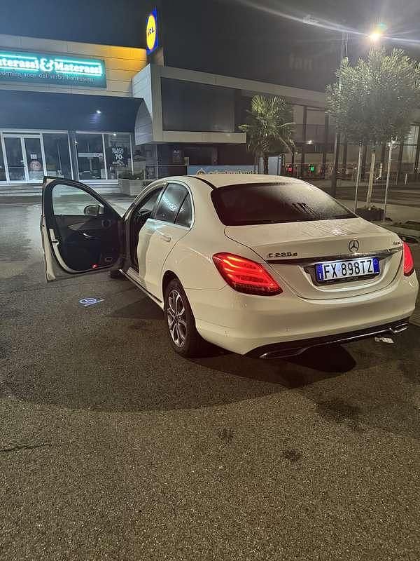 Usata Mercedes C220 Premium 170 CV (125 kW) 2019 Berlina