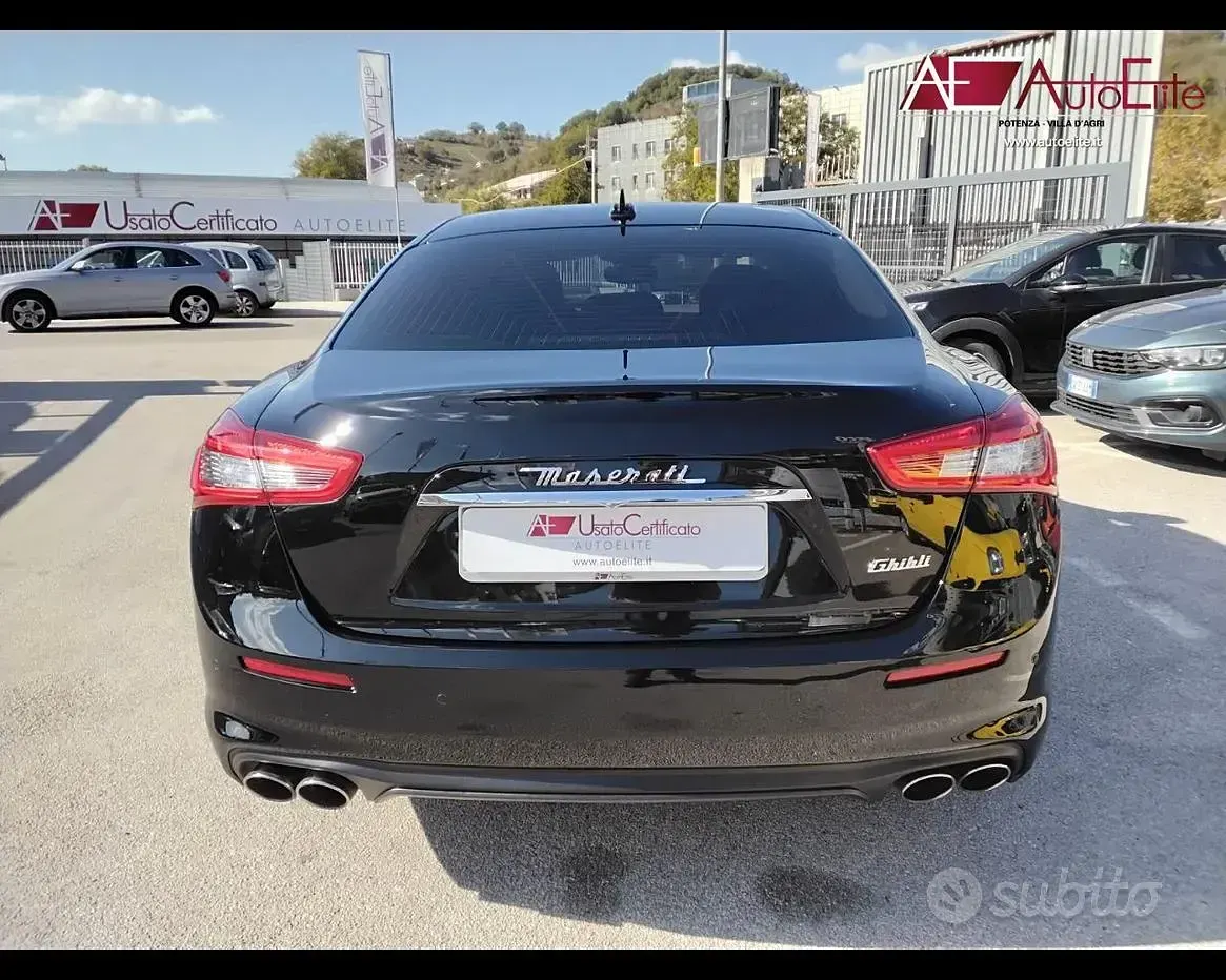 Usata Maserati Ghibli 250 CV (183 kW) 2018 Nero Berlina