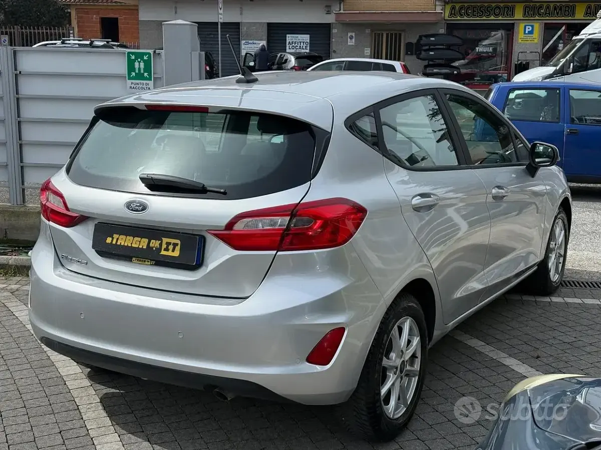 Usata Ford Fiesta 95 CV (69 kW) 2021 Grigio Utilitaria