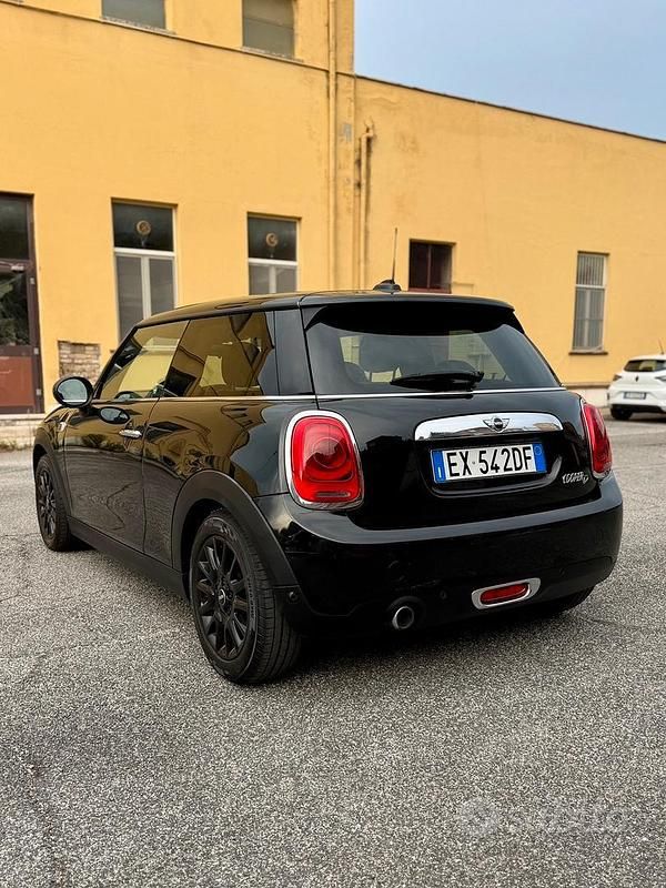 Usata Mini Cooper D 116 CV (85 kW) 2014 Utilitaria