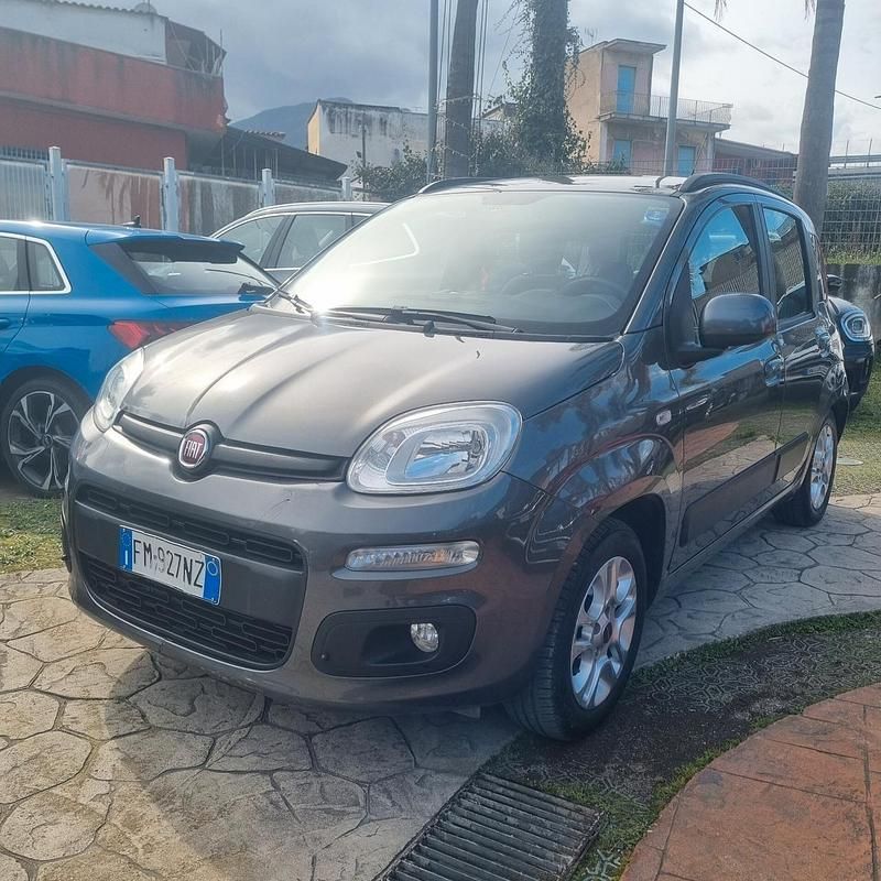 Usata Fiat Panda Lounge 95 CV (69 kW) 2018 Grigio Utilitaria