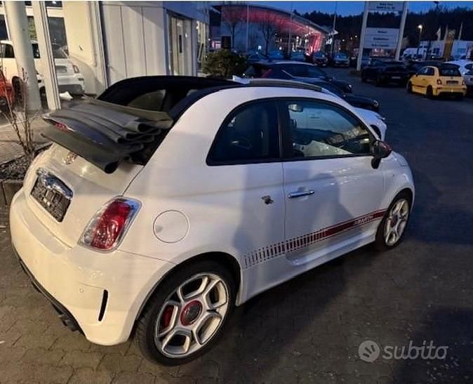Usata Abarth 500C 135 CV (99 kW) 2011 Bianco Cabrio