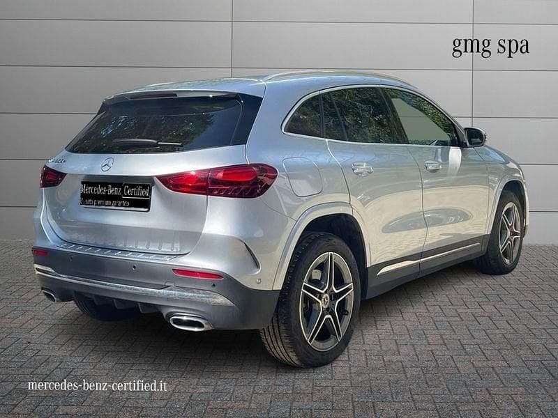 Käytetty Mercedes GLA250 AMG line 218 HP (160 kW) 2024 Hopea Katumaasturi