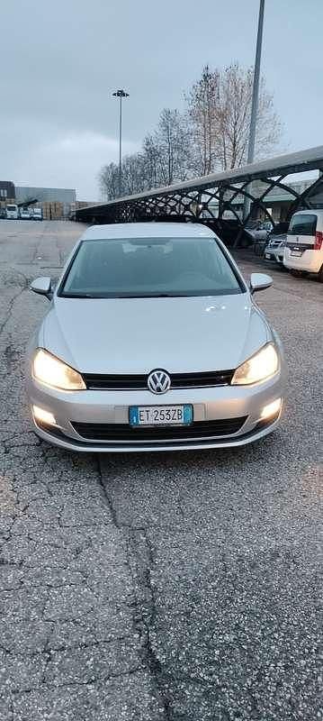 Usata VW Golf VII 105 CV (77 kW) 2014 Argento Berlina