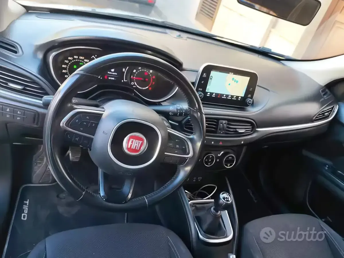 Usata Fiat Tipo 120 CV (88 kW) 2018 Bianco Station wagon